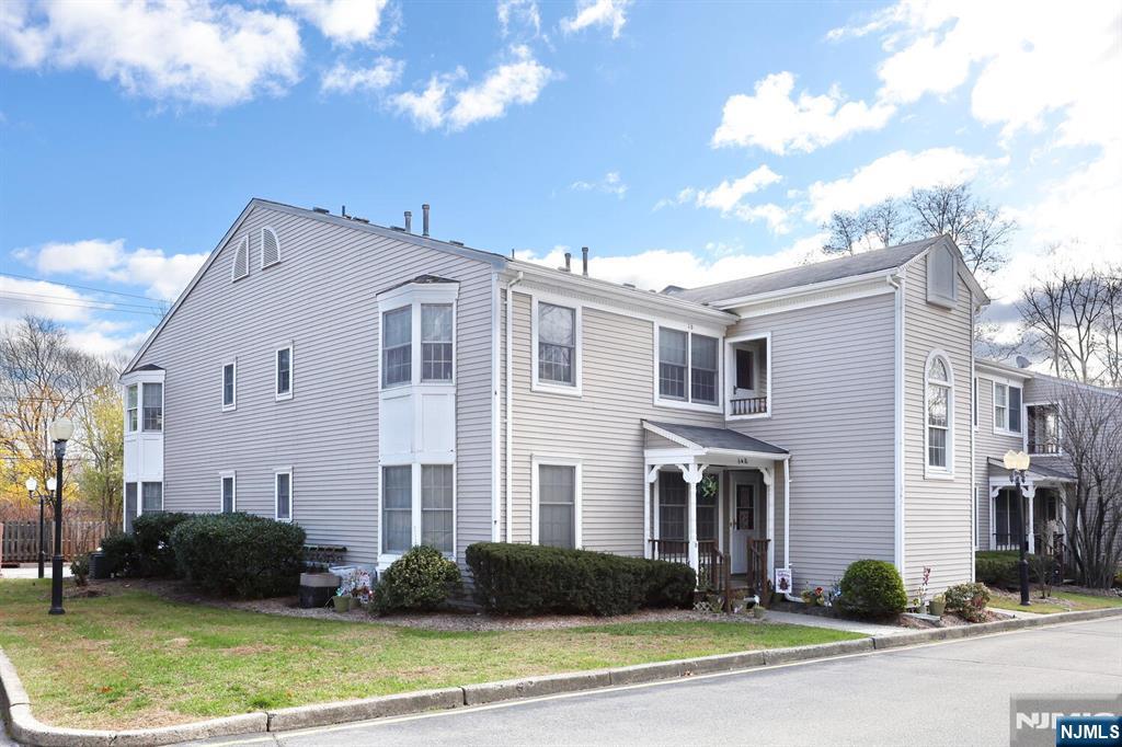 Homes for sale in Pompton Lakes, NJ | 120 Willard St #16, Pompton Lakes, NJ 07442 | MLS# 25041139
