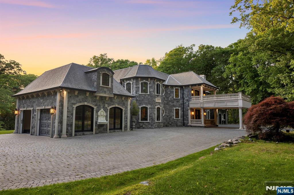 105 Chestnut Ridge, Saddle River, NJ 07458 Listing Photo  1