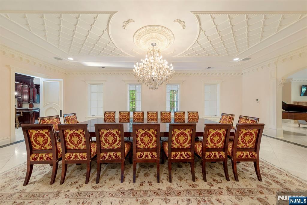 105 Chestnut Ridge, Saddle River, NJ 07458 Listing Photo  7