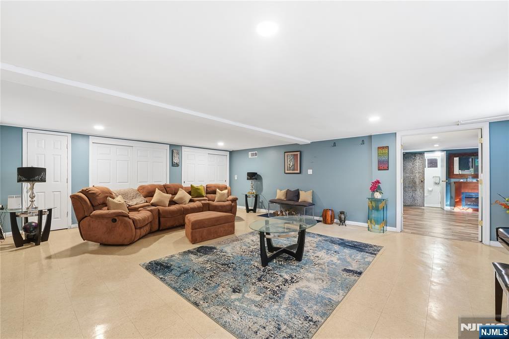 Homes for sale in Bloomfield, NJ | 175 Weaver Ave, Bloomfield, NJ 07003 | MLS# 25041168