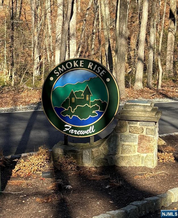 Homes for sale in Kinnelon Borough, NJ | 2 Kent Brook Ter, Kinnelon Borough, NJ 07405 | MLS# 25041257