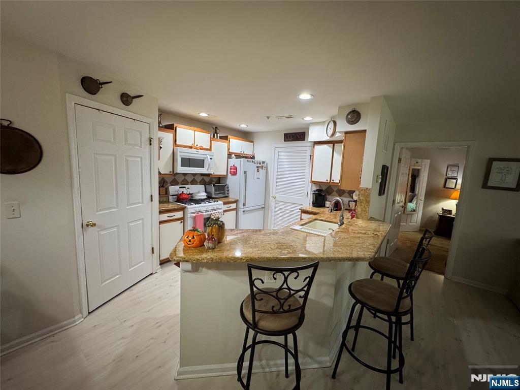 Homes for sale in Pequannock Township, NJ | 5314 Tudor Dr, Pequannock Township, NJ 07444 | MLS# 25041287