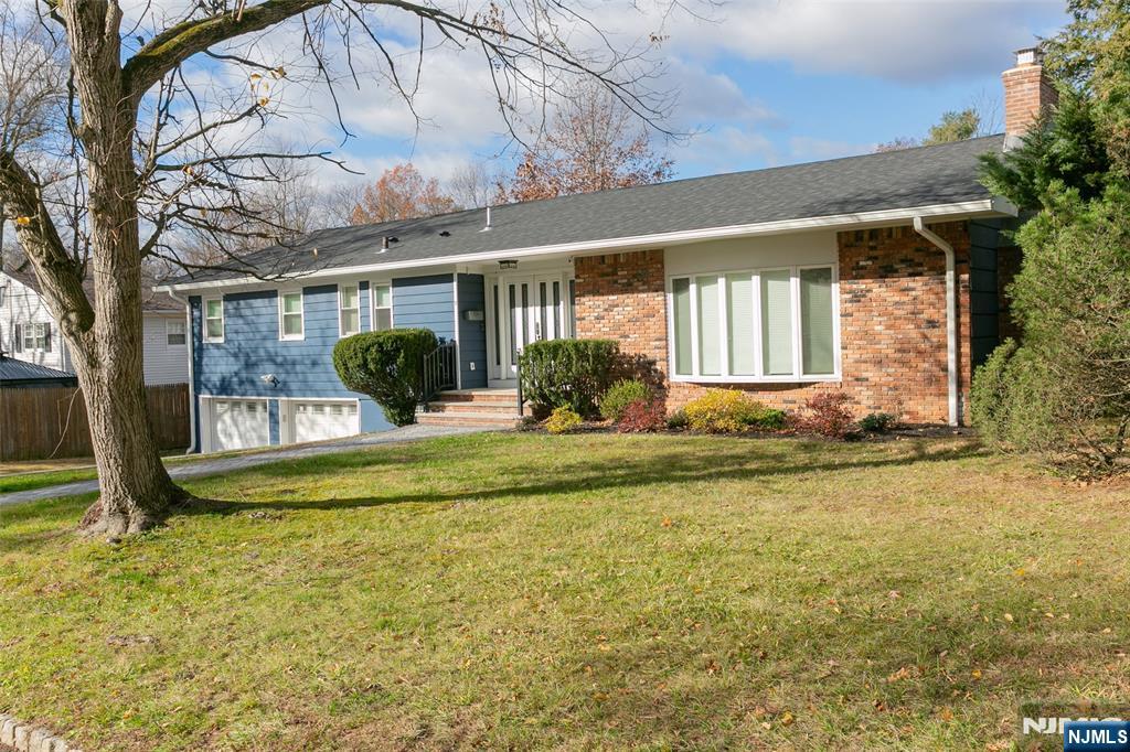 Homes for sale in West Orange, NJ | 5 Korwel Ct, West Orange, NJ 07052 | MLS# 25041295