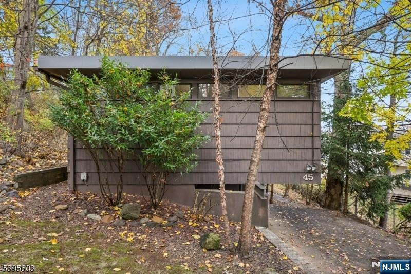 Homes for sale in West Orange, NJ | 45 Greenwood Ave, West Orange, NJ 07052 | MLS# 25041339