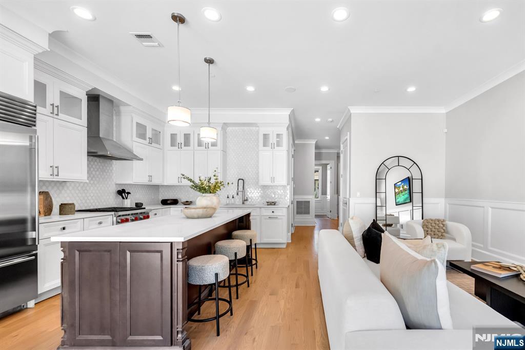 $1,079,000 Townhouse