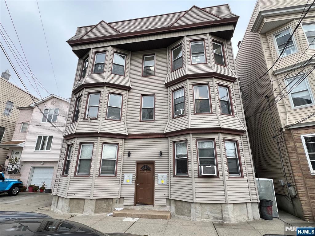 402 Broad Avenue, Palisades Park, NJ, 07650