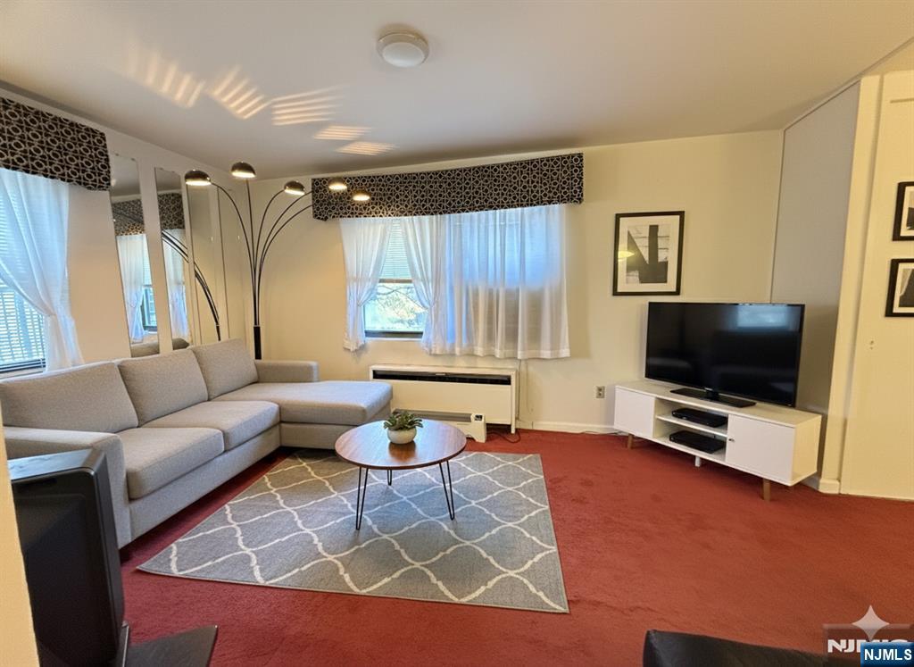 Homes for sale in Fort Lee, NJ | 3051 Edwin #3J, Fort Lee, NJ 07024 | MLS# 25041423