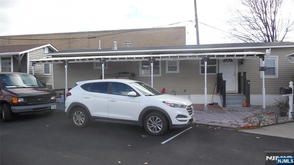 Homes for sale in Moonachie, NJ | 48 Helen Dr, Moonachie, NJ 07074 | MLS# 25041425