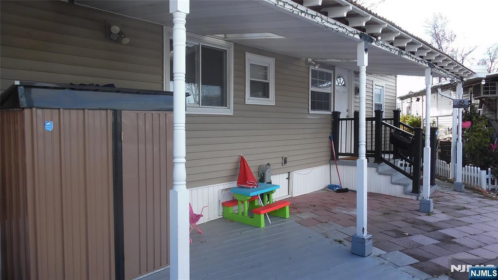 Homes for sale in Moonachie, NJ | 48 Helen Dr, Moonachie, NJ 07074 | MLS# 25041425