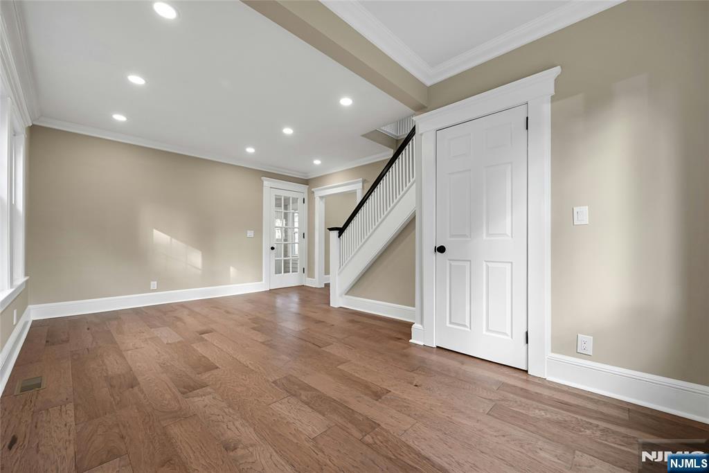 Homes for sale in Rochelle Park, NJ | 25 Marinus St, Rochelle Park, NJ 07662 | MLS# 25041502