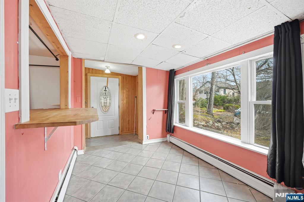 Homes for sale in West Milford, NJ | 33 Setting Sun Trl, West Milford, NJ 07480 | MLS# 25041546