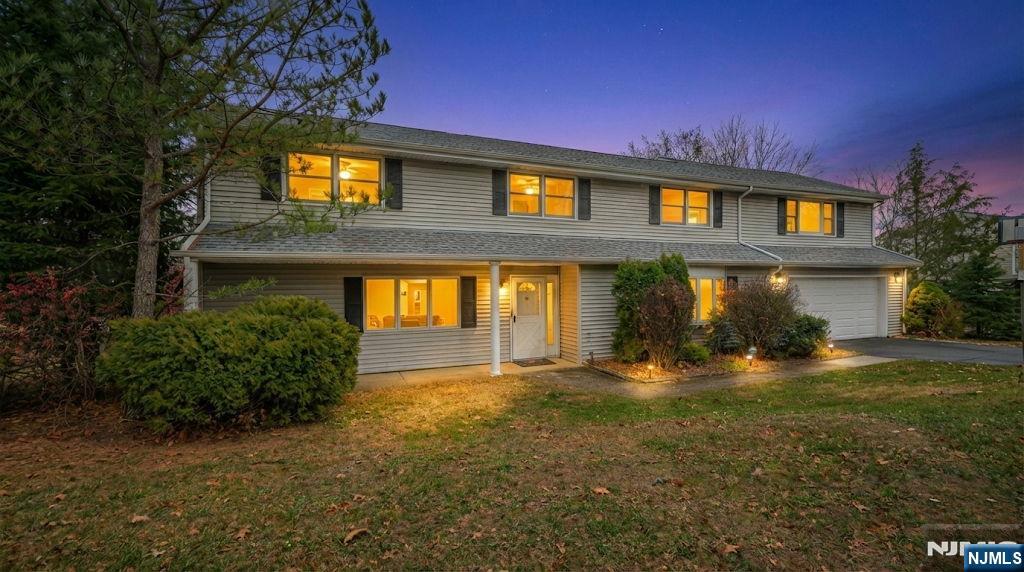 $899,000 Split Level