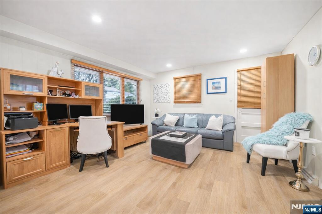 Homes for sale in Wayne, NJ | 12 Clinton Ln, Wayne, NJ 07470 | MLS# 25041607