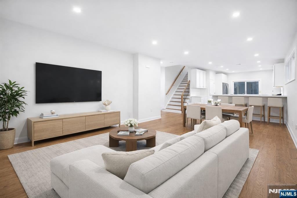 Homes for sale in Boonton Town, NJ | 18 Birdie Ln, Boonton Town, NJ 07005 | MLS# 25041618