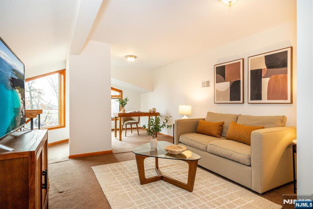 Homes for sale in Montclair, NJ | 43 Bradford Ave, Montclair, NJ 07043 | MLS# 25041633