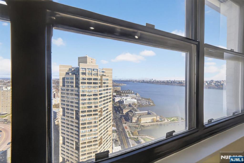 Homes for sale in Guttenberg, NJ | 7002 Jfk Blvd E #42B, Guttenberg, NJ 07093 | MLS# 25041643