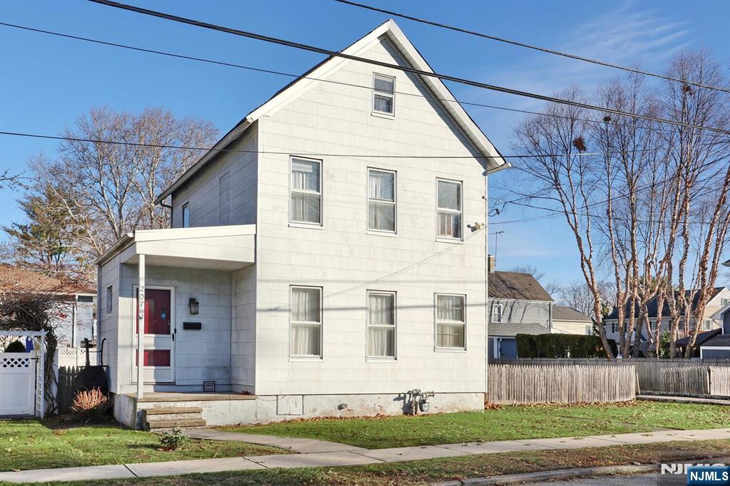 Homes for sale in New Milford, NJ | 207 Grand St, New Milford, NJ 07646 | MLS# 25041654