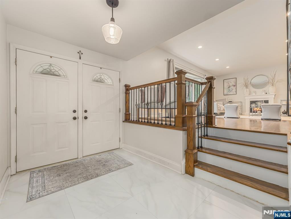 Homes for sale in Wayne, NJ | 202 Andover Dr, Wayne, NJ 07470 | MLS# 25041656