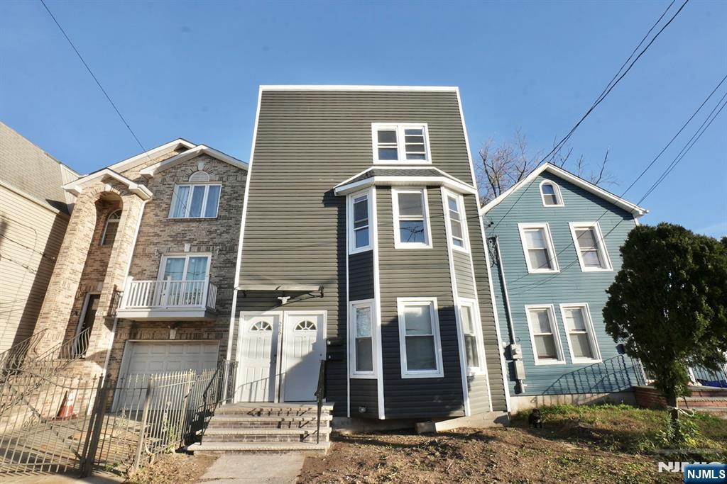 Homes for sale in Newark, NJ | 216 Peshine Ave, Newark, NJ 07108 | MLS# 25041661