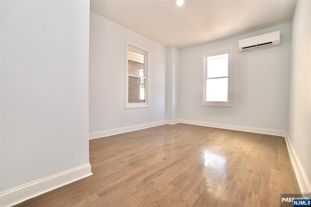 Homes for sale in Newark, NJ | 216 Peshine Ave, Newark, NJ 07108 | MLS# 25041661