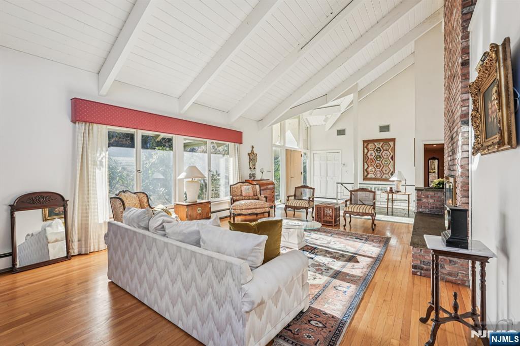 Homes for sale in Franklin Lakes, NJ | 873 Olentangy Rd, Franklin Lakes, NJ 07417 | MLS# 25041668