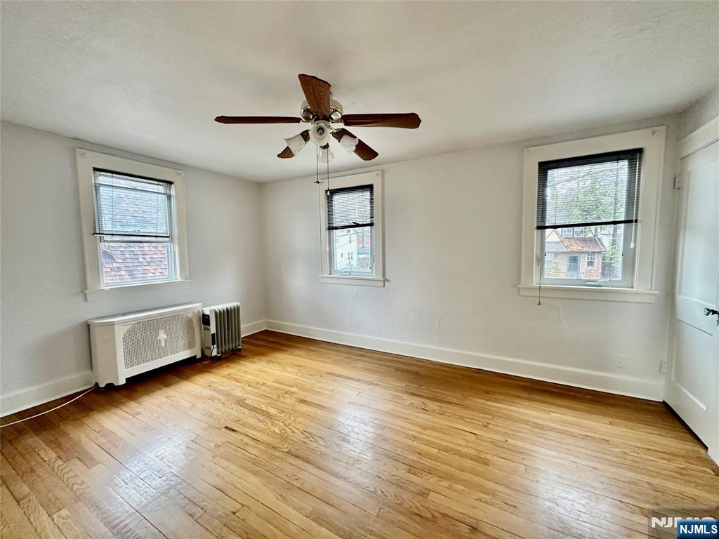 Homes for sale in Teaneck, NJ | 995 Grace Ter, Teaneck, NJ 07666 | MLS# 25041672