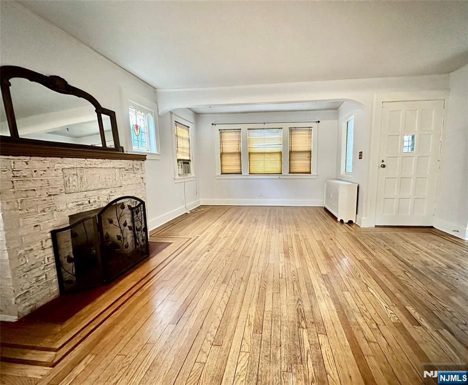 Homes for sale in Teaneck, NJ | 995 Grace Ter, Teaneck, NJ 07666 | MLS# 25041672