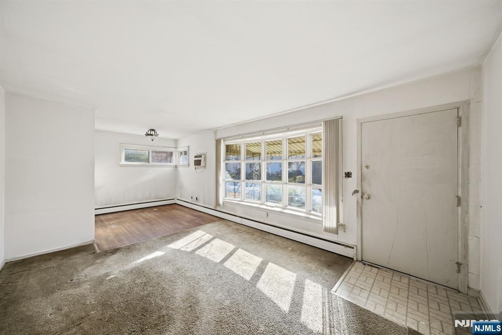 Homes for sale in Oakland, NJ | 23 Colgate Rd, Oakland, NJ 07436 | MLS# 25041703