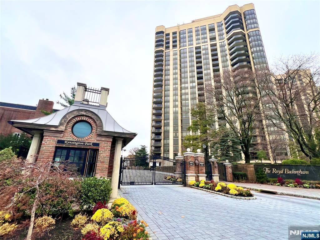 $469,000 Condo