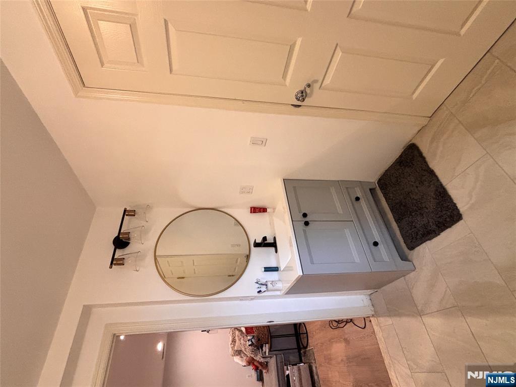 Homes for sale in Hamburg, NJ | 5 Little Tarn Ct, Hamburg, NJ 07419 | MLS# 25041759