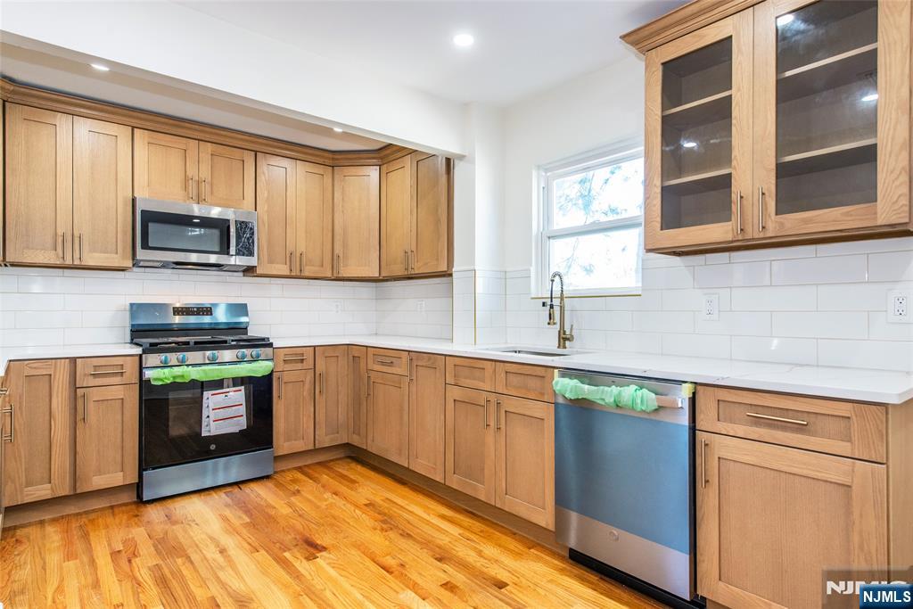 Homes for sale in Maplewood, NJ | 79 Essex Ave, Maplewood, NJ 07040 | MLS# 25041768