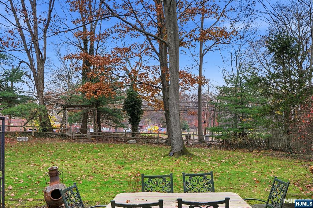 Homes for sale in Hillsdale, NJ | 4 Lesa Ln, Hillsdale, NJ 07642 | MLS# 25041847