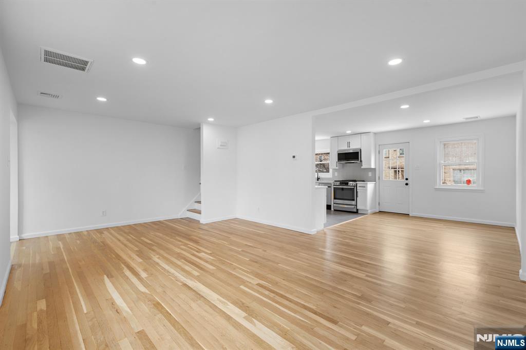 Homes for sale in Secaucus, NJ | 1054 Stonewall Ln, Secaucus, NJ 07094 | MLS# 25041920