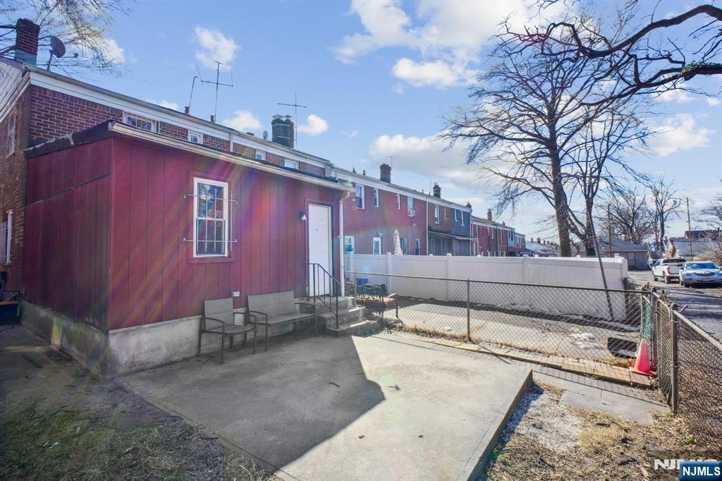 Homes for sale in Hillside, NJ | 1470b Liberty Ave, Hillside, NJ 07205 | MLS# 25041929