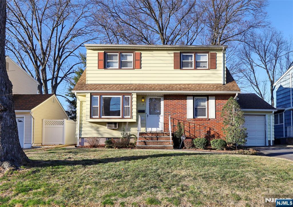 Homes for sale in Fair Lawn, NJ | 9 14 Essex Pl, Fair Lawn, NJ 07410 | MLS# 25042247