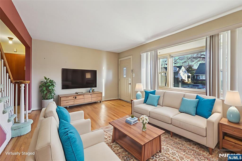 Homes for sale in Fair Lawn, NJ | 9-14 Essex Pl, Fair Lawn, NJ 07410 | MLS# 25042247