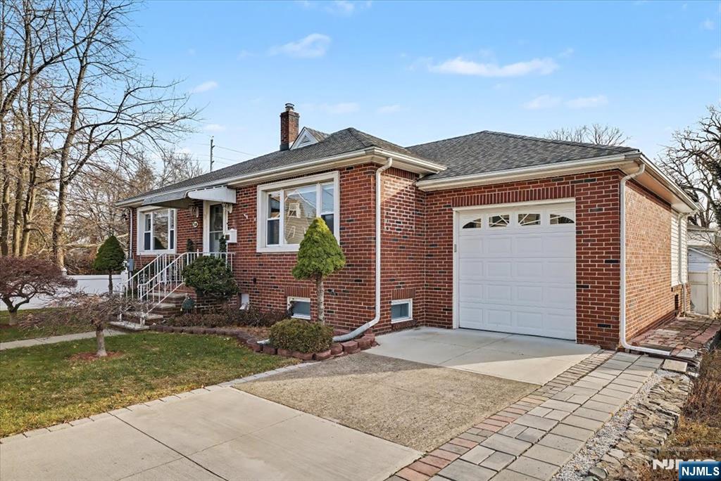 Homes for sale in Hawthorne, NJ | 398 Central Ave, Hawthorne, NJ 07506 | MLS# 25042391