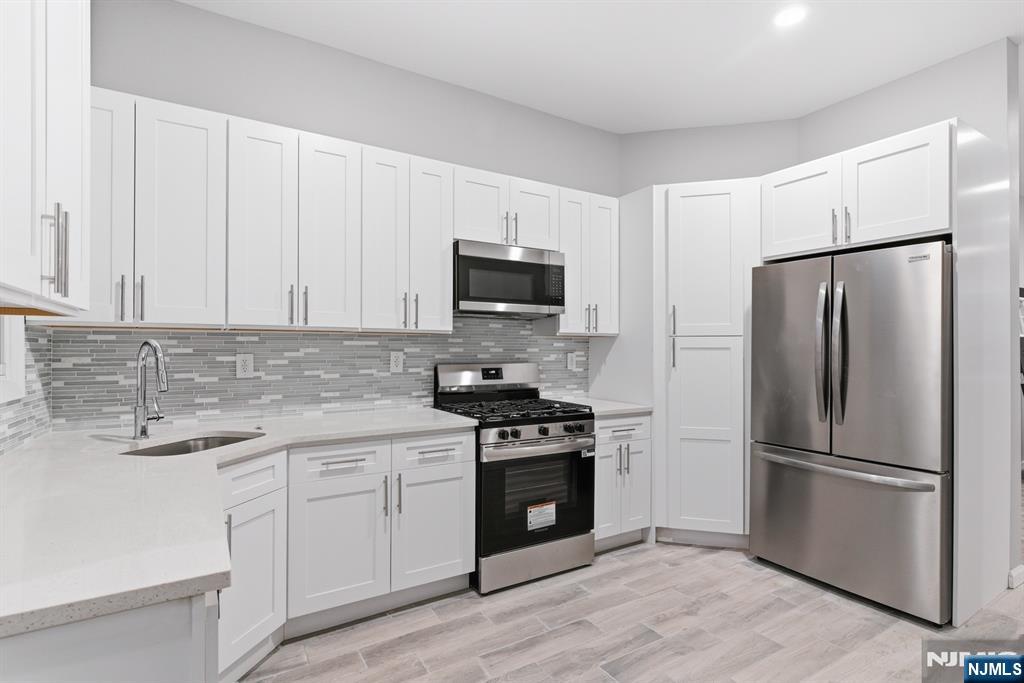 Homes for sale in Newark, NJ | 327 S Orange Ave, Newark, NJ 07103 | MLS# 25042464