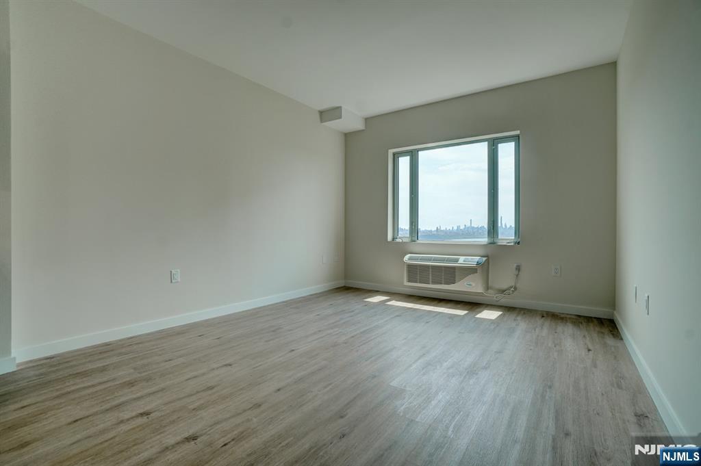 69 Main, #1502, Fort Lee, NJ 07024 Listing Photo  2
