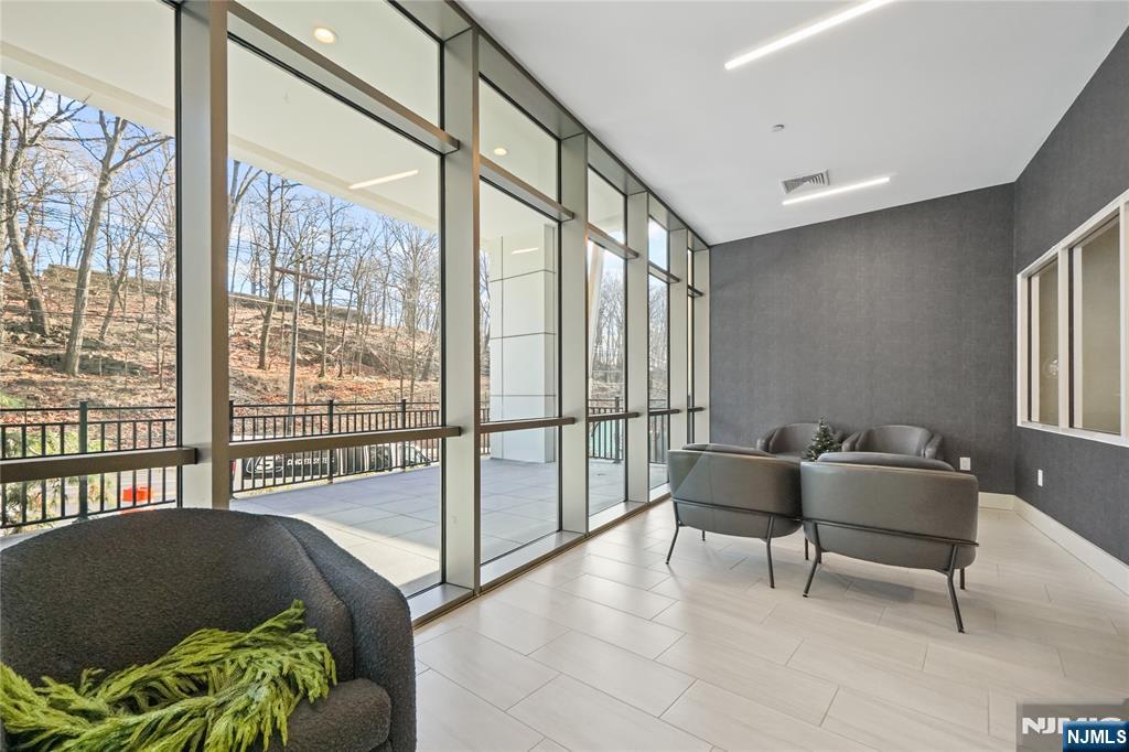 69 Main, #1502, Fort Lee, NJ 07024 Listing Photo  23