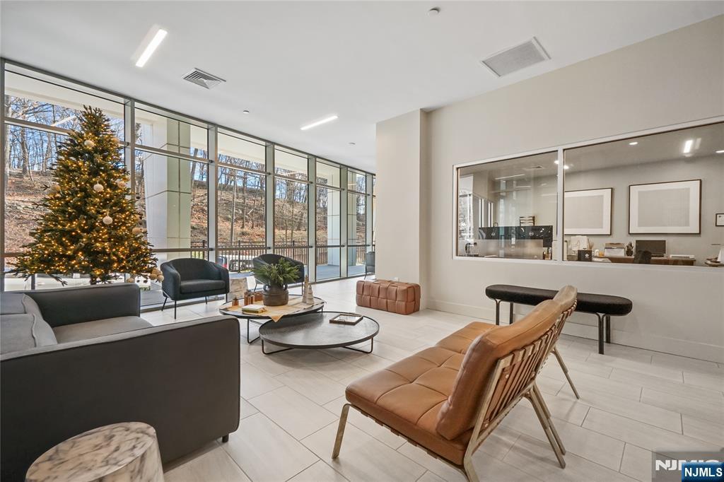 69 Main, #1502, Fort Lee, NJ 07024 Listing Photo  26