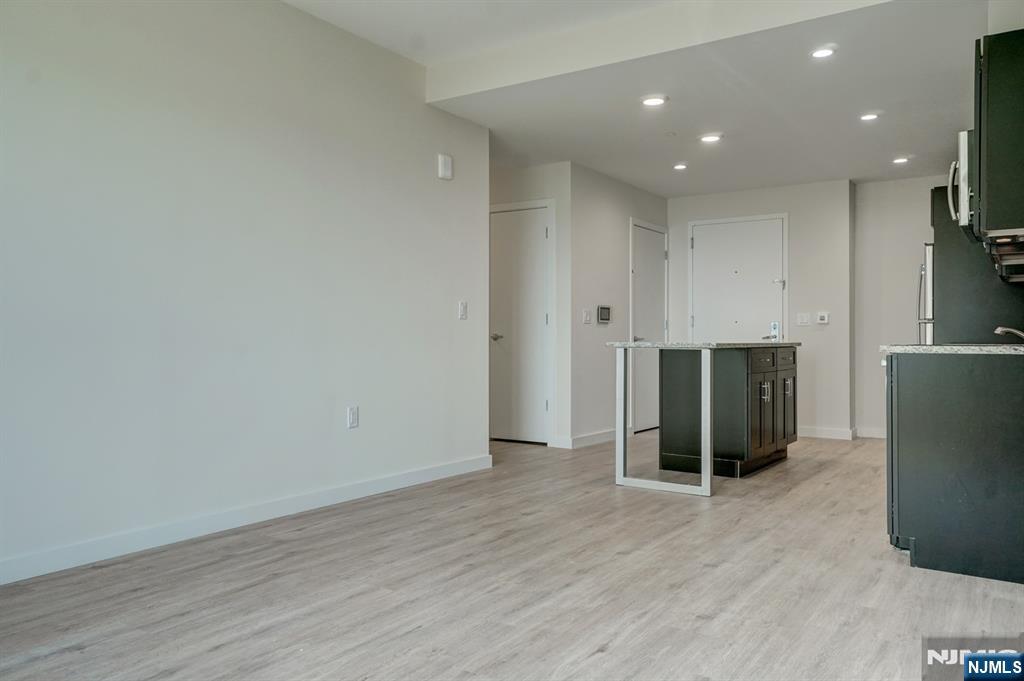 69 Main, #1502, Fort Lee, NJ 07024 Listing Photo  4