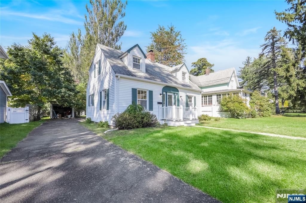 221 Paterson, Midland Park, NJ 07432 Listing Photo  2