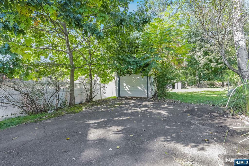 221 Paterson, Midland Park, NJ 07432 Listing Photo  22
