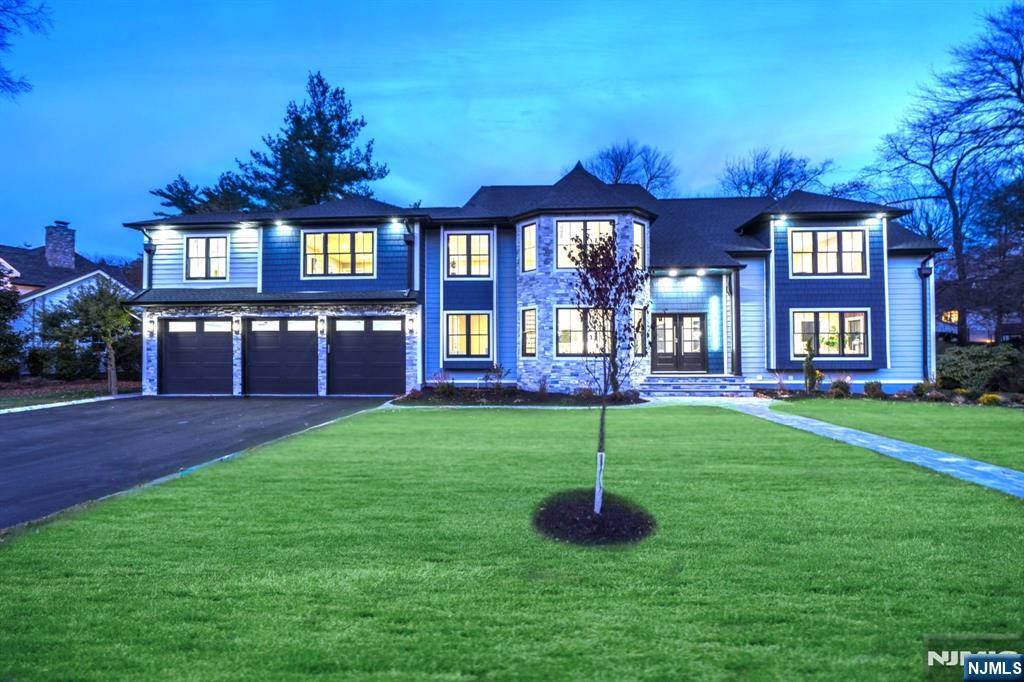 Homes for sale in Ridgewood, NJ | 547 Highland Ave, Ridgewood, NJ 07450 | MLS# 25042628