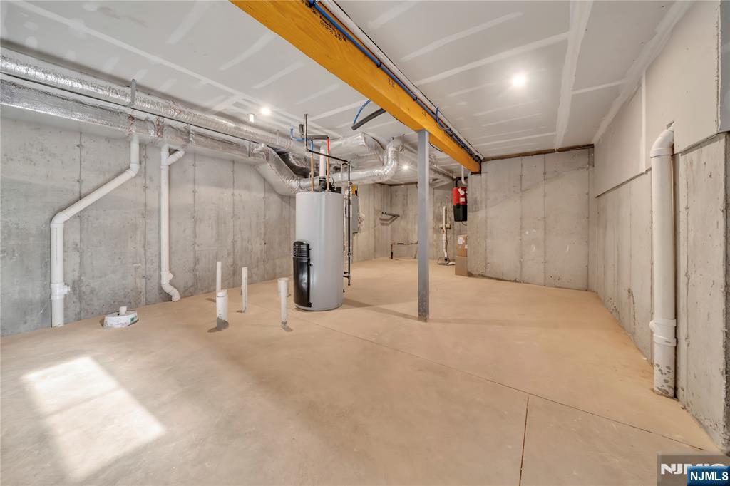 Homes for sale in Closter, NJ | 18 William St, Closter, NJ 07624 | MLS# 25042693