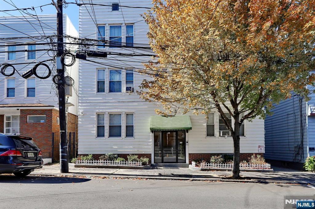 402 Broad Avenue, Palisades Park, NJ, 07650