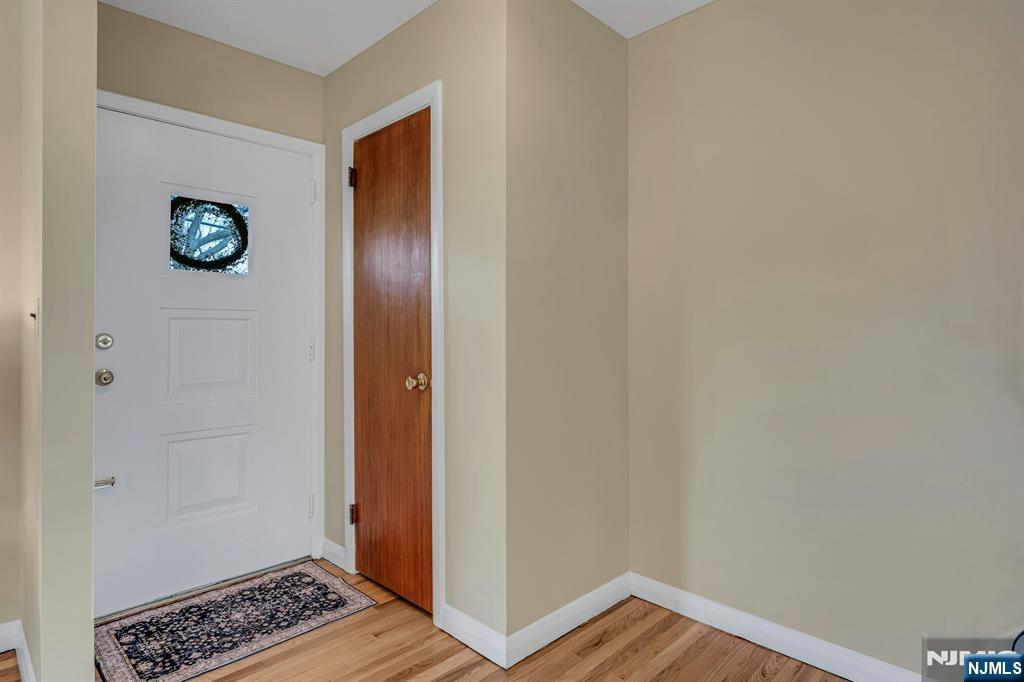 Homes for sale in Clifton, NJ | 6 Earnshaw Pl, Clifton, NJ 07013 | MLS# 25042733