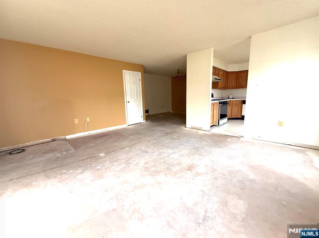 Homes for sale in Franklin, NJ | 32 Columbus Dr #215, Franklin, NJ OTHER | MLS# 25042736