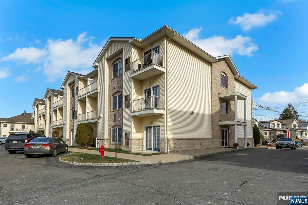 Homes for sale in Saddle Brook, NJ | 520 Victor St #42, Saddle Brook, NJ 07663 | MLS# 25042741